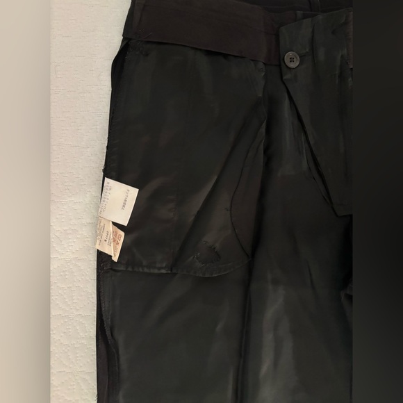 EUC Gucci black pinstripe pantsuit - jacket & pants - 40 (6/8) - Picture 16 of 16